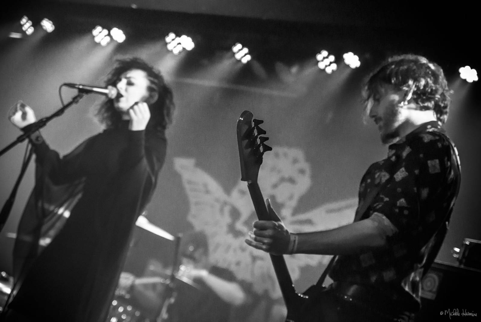 Rituály zpečetili sázku na černou v pražském Rock Café