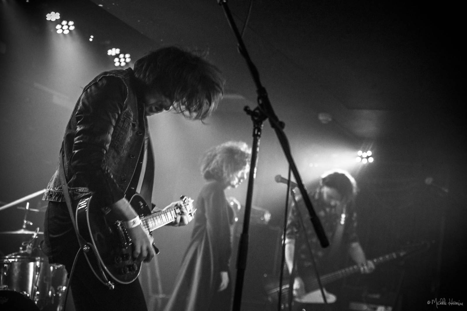 Rituály zpečetili sázku na černou v pražském Rock Café