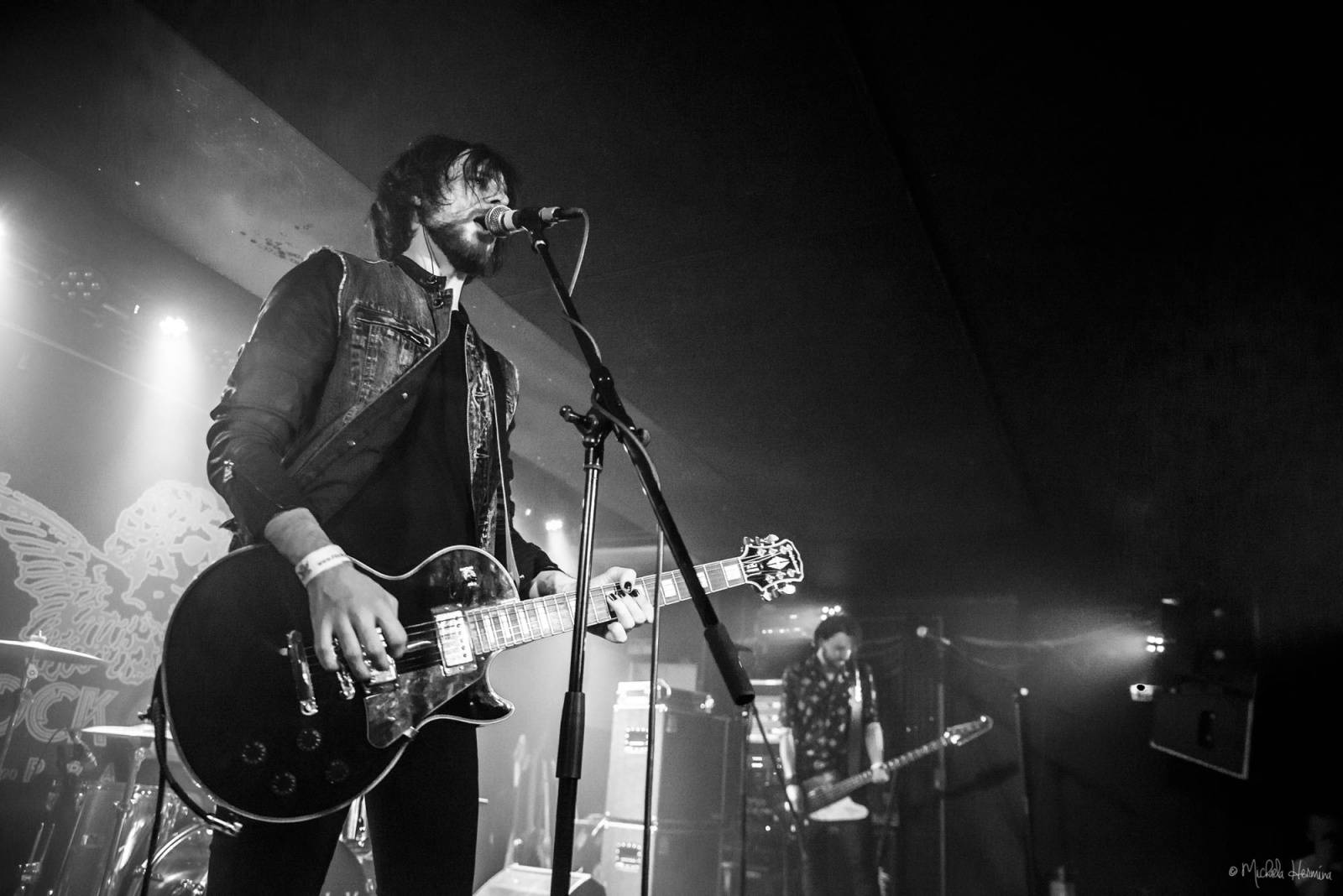 Rituály zpečetili sázku na černou v pražském Rock Café