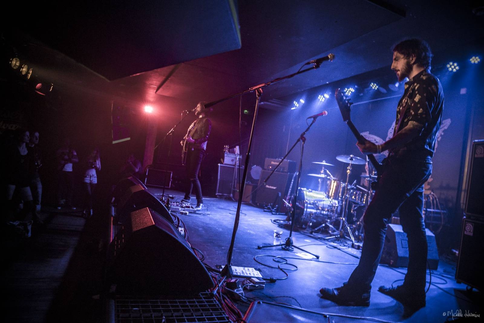 Rituály zpečetili sázku na černou v pražském Rock Café