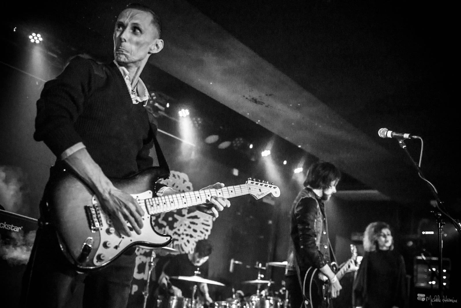 Rituály zpečetili sázku na černou v pražském Rock Café