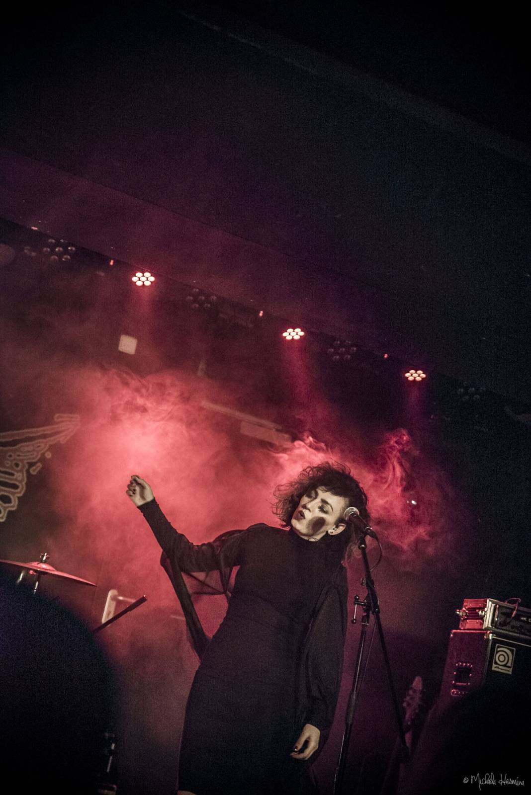 Rituály zpečetili sázku na černou v pražském Rock Café