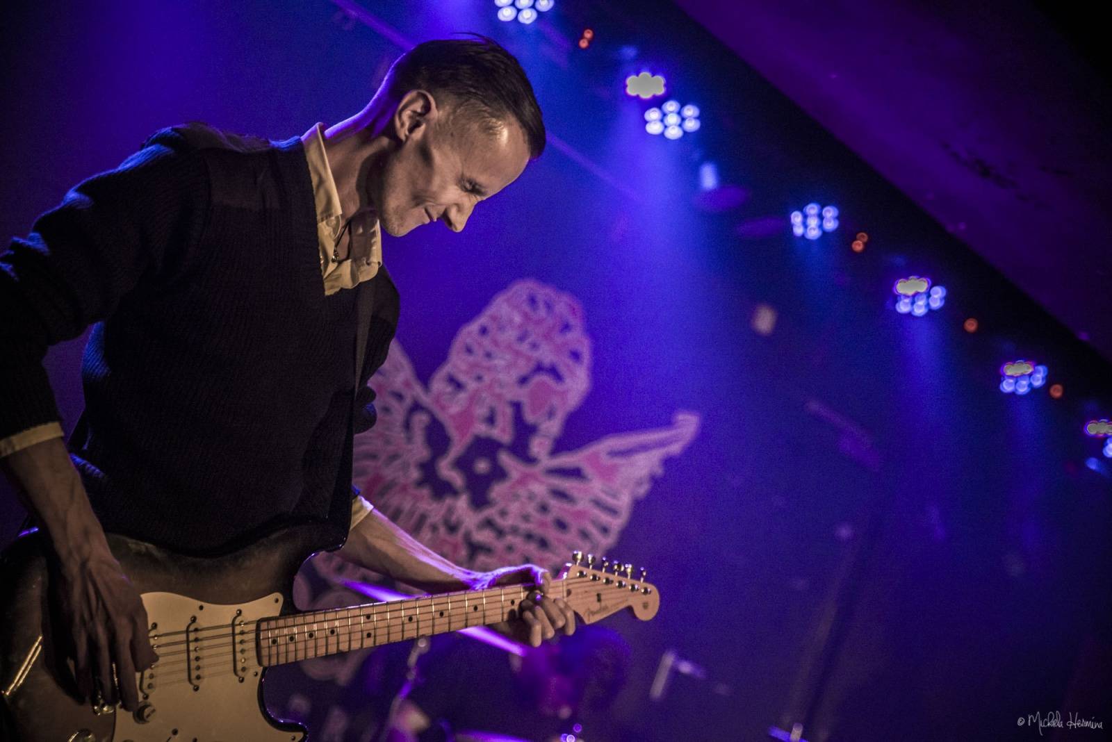 Rituály zpečetili sázku na černou v pražském Rock Café