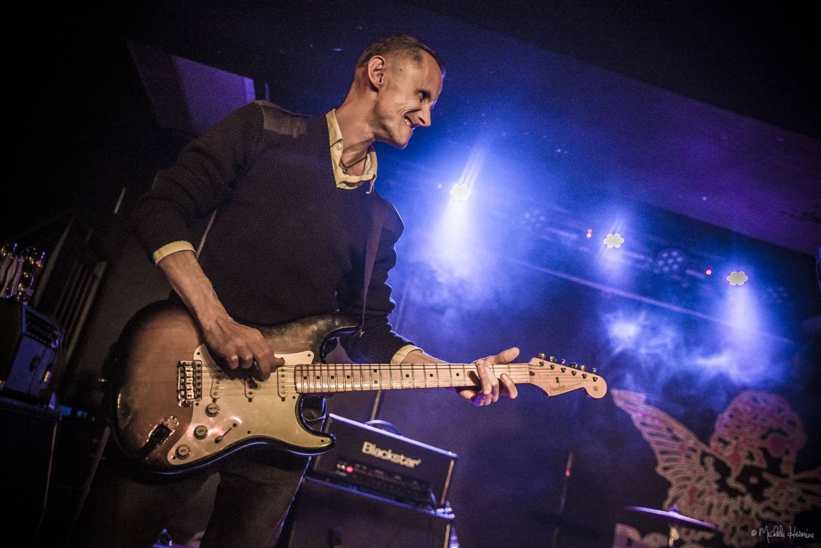 Rituály zpečetili sázku na černou v pražském Rock Café