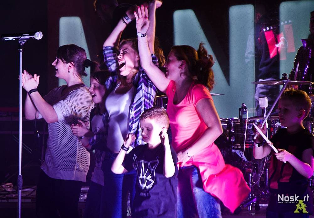 Mandrage završili jarní tour v Liberci a Ústí nad Labem, publikum si sedlo na zadek