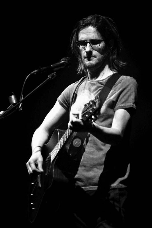 Steven Wilson se svým audiovizuálním programem uchvátil Prahu