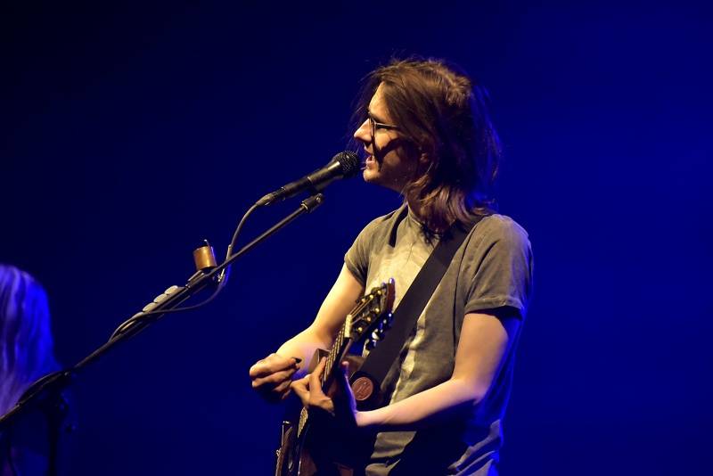 Steven Wilson se svým audiovizuálním programem uchvátil Prahu