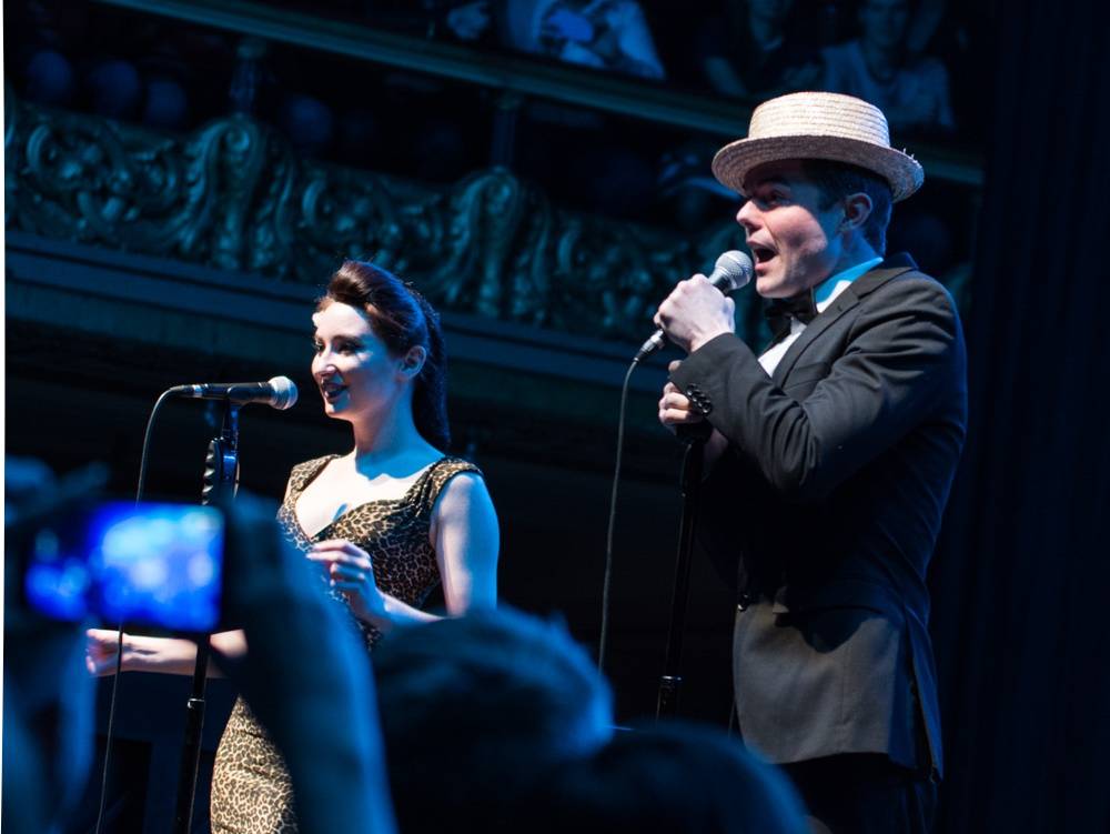 Scott Bradlee a spol. rozbalili Postmodern Jukebox v Lucerně