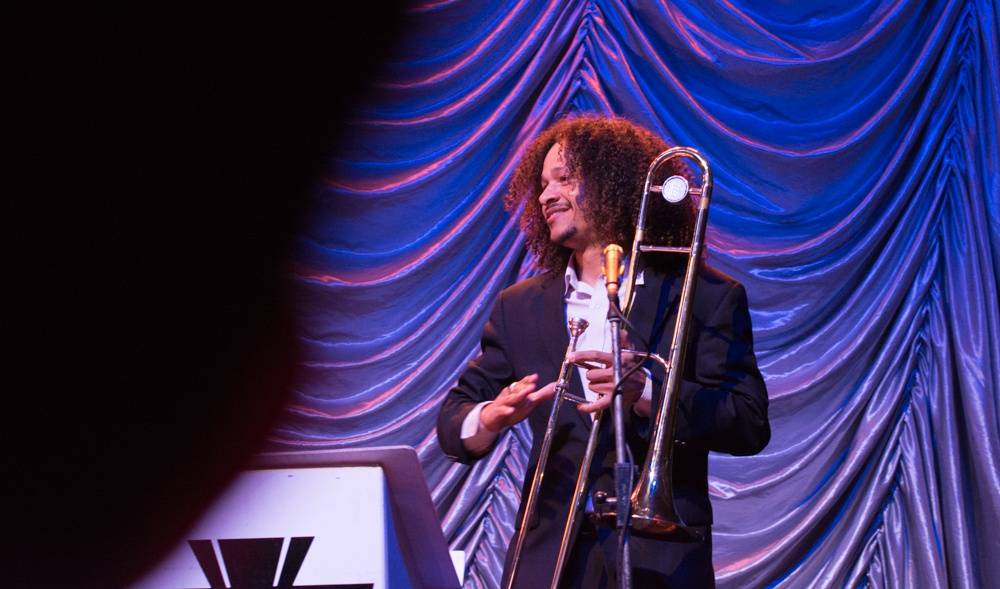 Scott Bradlee a spol. rozbalili Postmodern Jukebox v Lucerně