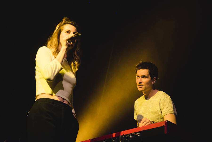 KLARA. v Roxy představila své album Home