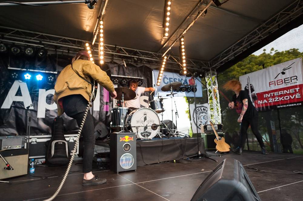 Pražský Apríles: Počasí sice nepřálo, ale program v čele s Cocotte Minute stál za to