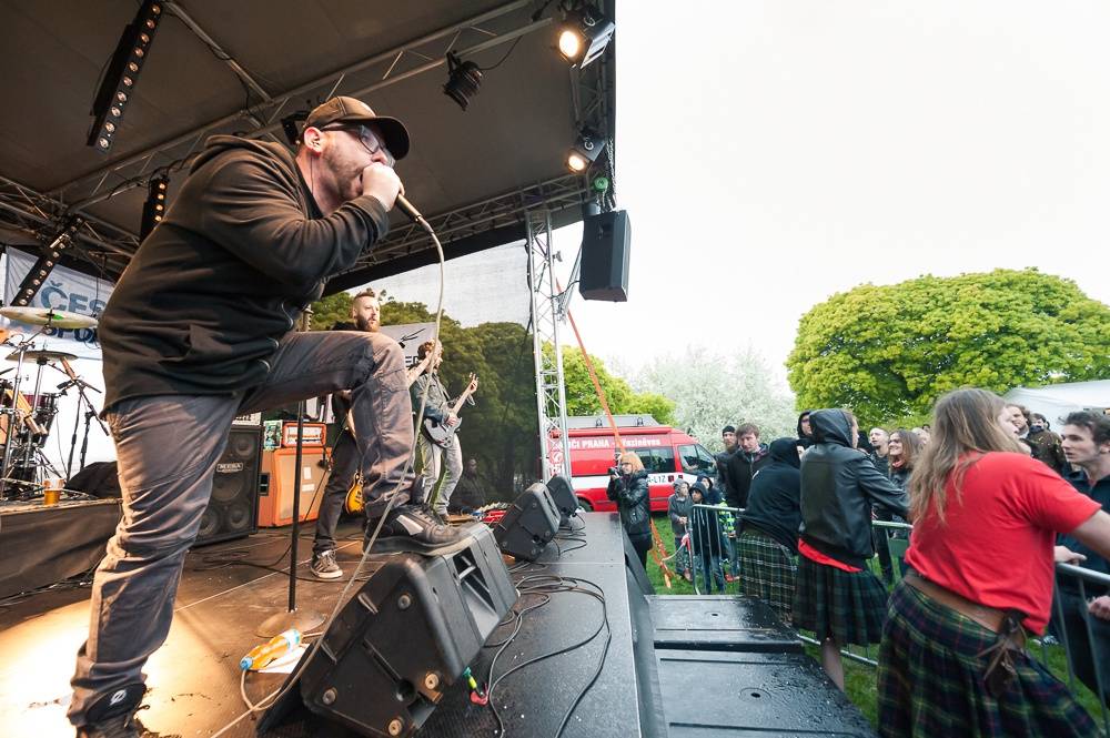 Pražský Apríles: Počasí sice nepřálo, ale program v čele s Cocotte Minute stál za to