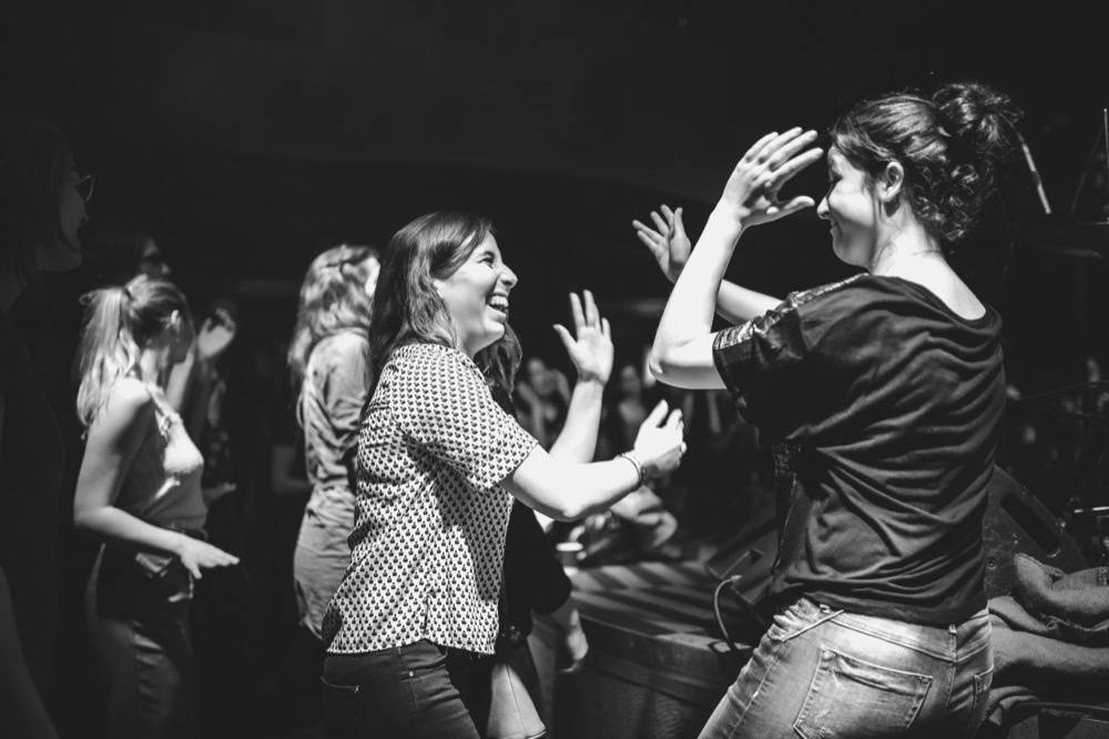 Charlie Winston předvedl Lucerna Music Baru hity i svou sestru