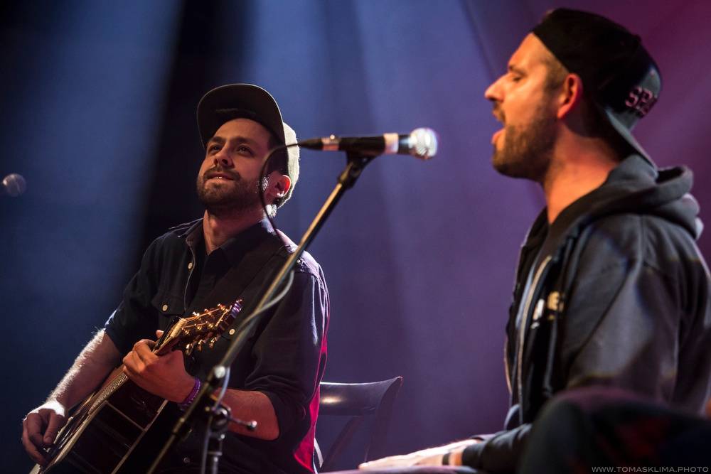 Křest Prague Conspiracy: V Lucerna Music Baru se předvedli i Imodium, Lukemo a Fast Food Orchestra