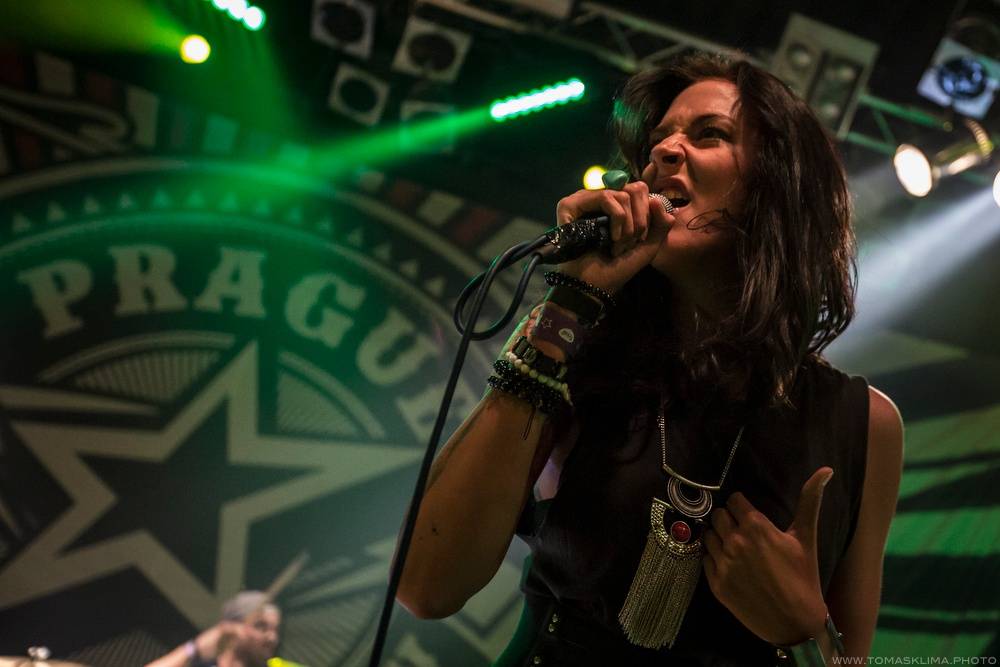 Křest Prague Conspiracy: V Lucerna Music Baru se předvedli i Imodium, Lukemo a Fast Food Orchestra