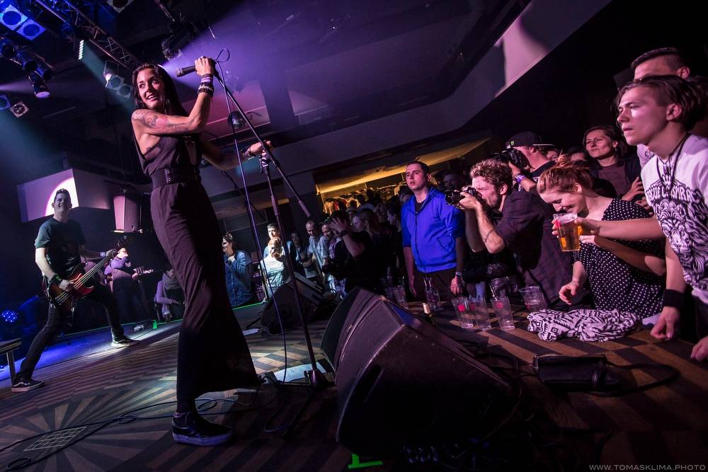 Křest Prague Conspiracy: V Lucerna Music Baru se předvedli i Imodium, Lukemo a Fast Food Orchestra