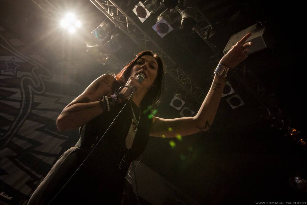 Křest Prague Conspiracy: V Lucerna Music Baru se předvedli i Imodium, Lukemo a Fast Food Orchestra