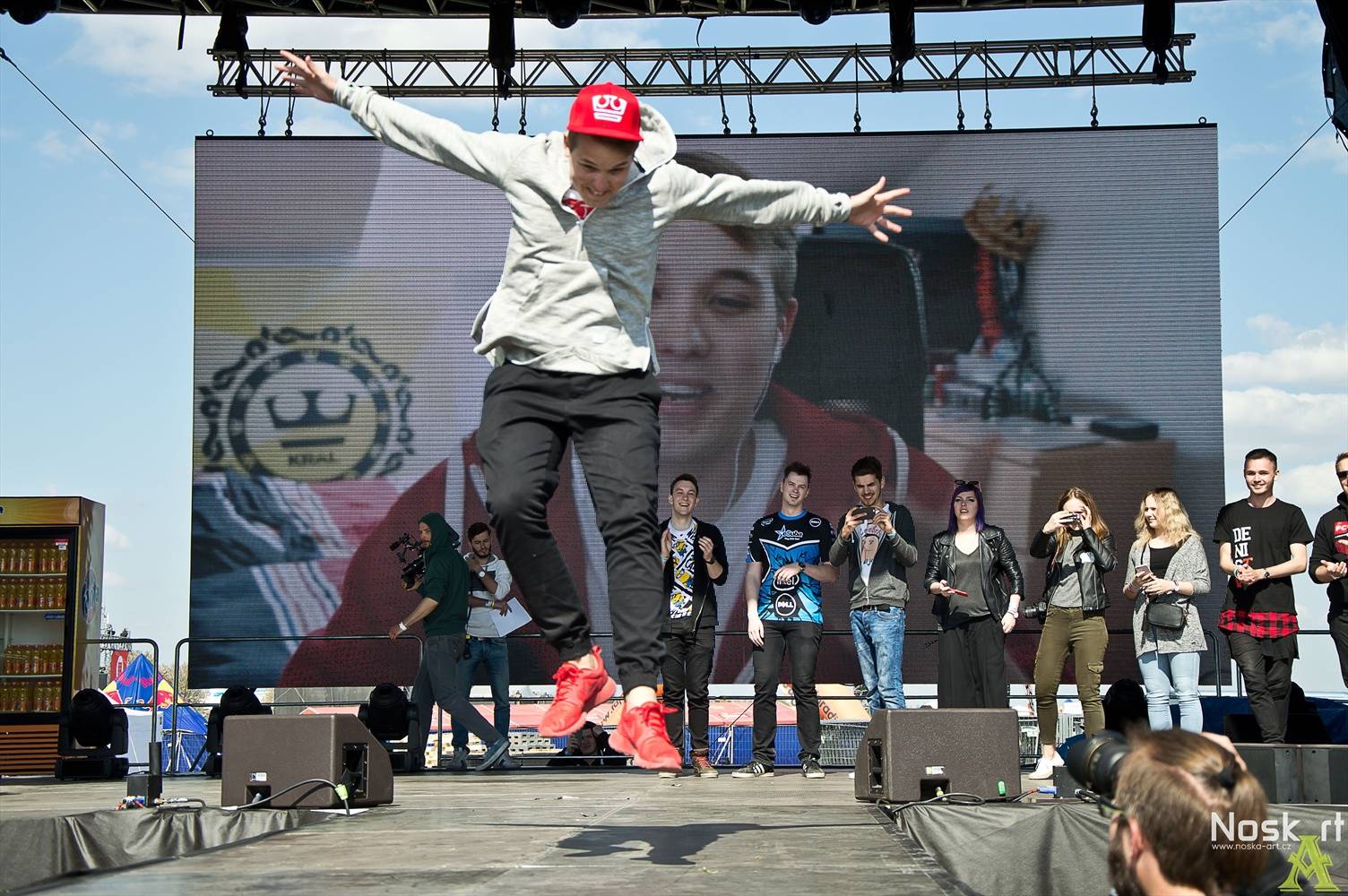 Pražský Utubering 2016: 11 111 fanoušků, Pavel Callta, Johny Machette, Sebastian, Slza a celá špička YouTuberů