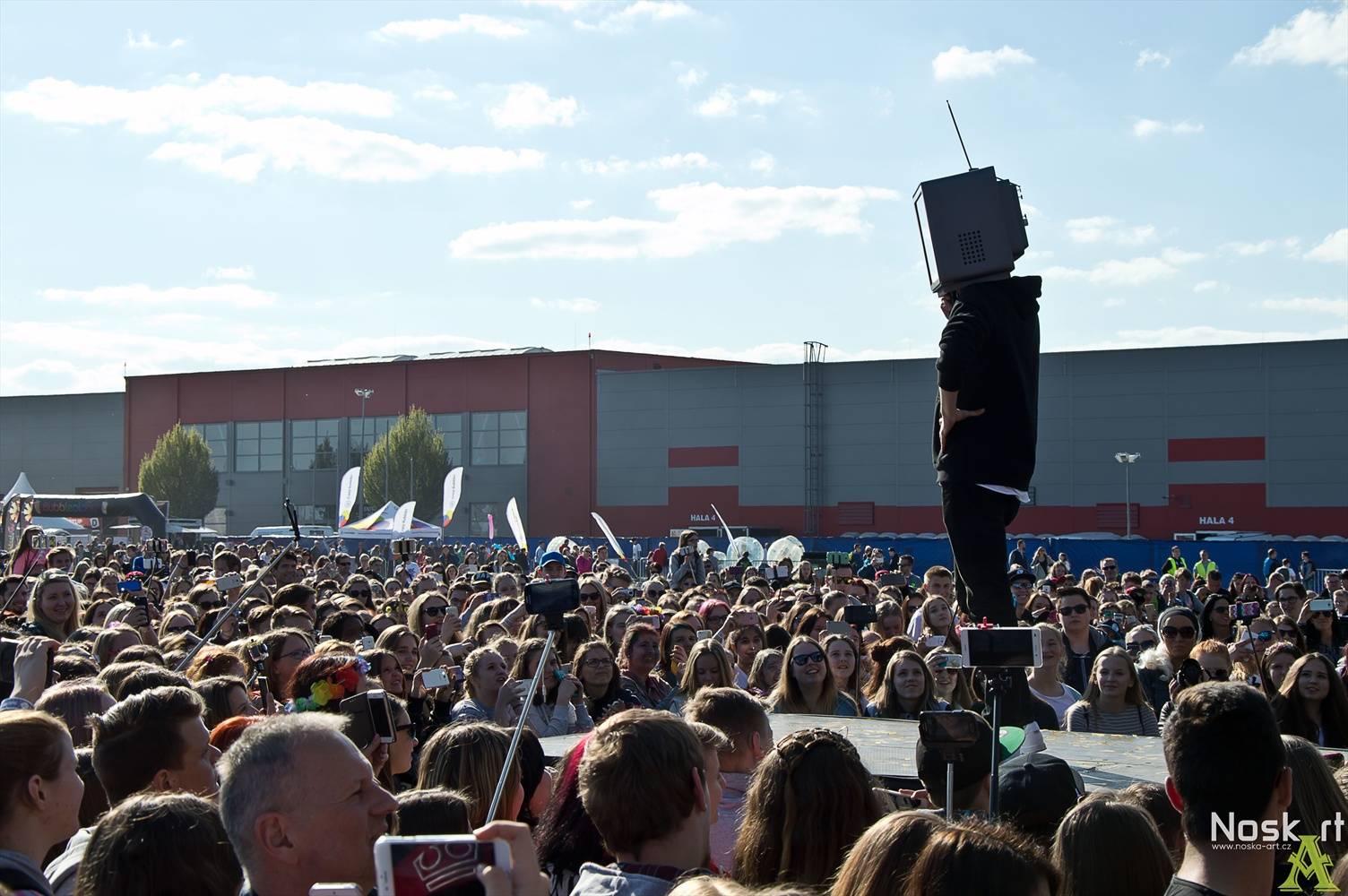 Pražský Utubering 2016: 11 111 fanoušků, Pavel Callta, Johny Machette, Sebastian, Slza a celá špička YouTuberů