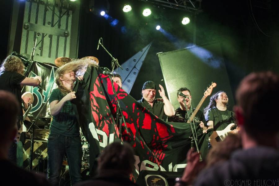 Rebelie rebelů dorazila do Písku: Citron a Tanja spustili metalovou smršť