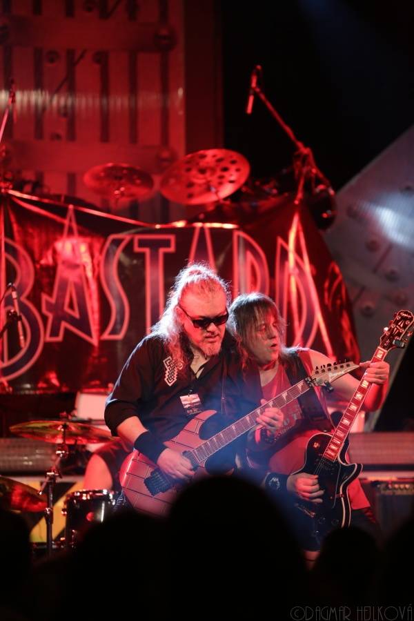 Rebelie rebelů dorazila do Písku: Citron a Tanja spustili metalovou smršť