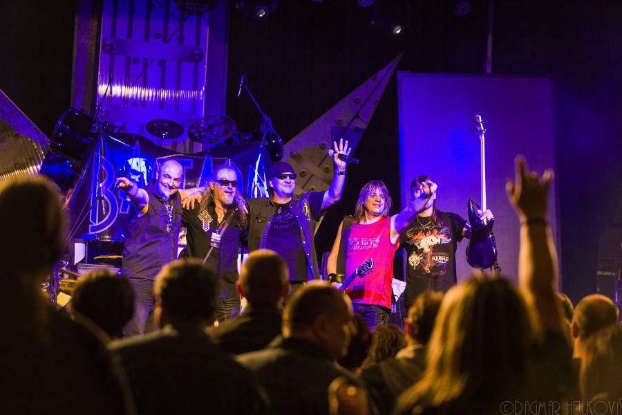 Rebelie rebelů dorazila do Písku: Citron a Tanja spustili metalovou smršť