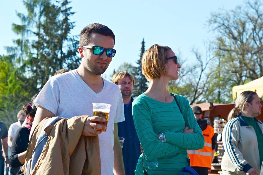 Brněnský Čarodějáles: Pohodovou atmosféru rozčeřili hvězdní Guano Apes