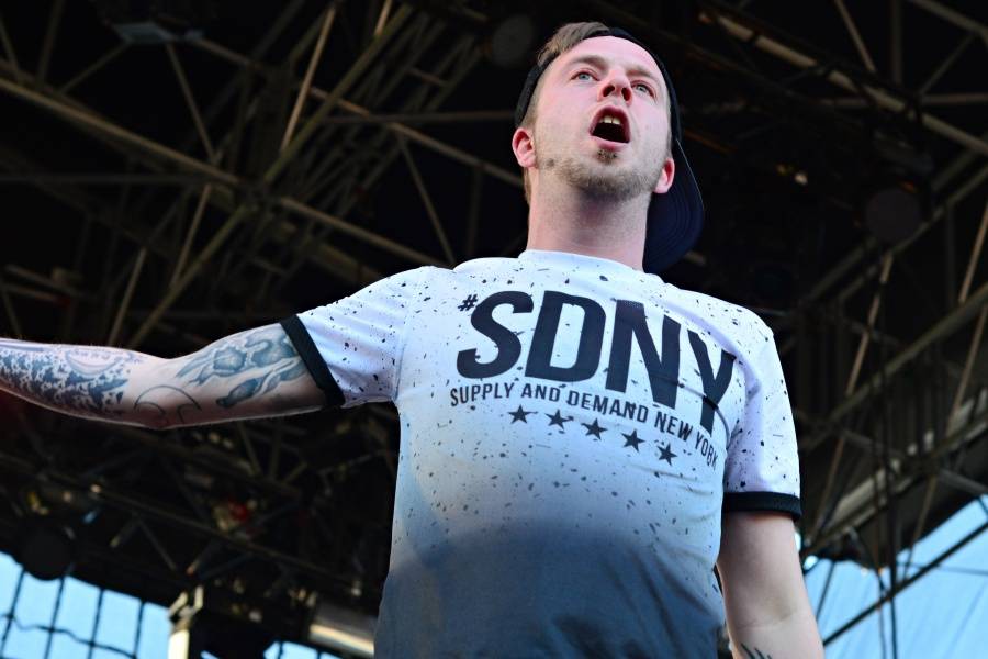 Brněnský Čarodějáles: Pohodovou atmosféru rozčeřili hvězdní Guano Apes