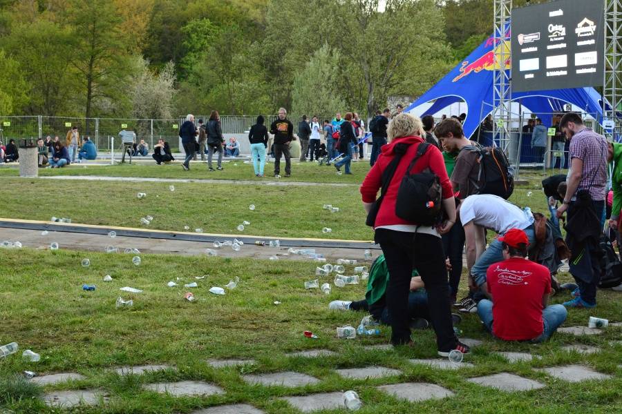 Brněnský Čarodějáles: Pohodovou atmosféru rozčeřili hvězdní Guano Apes