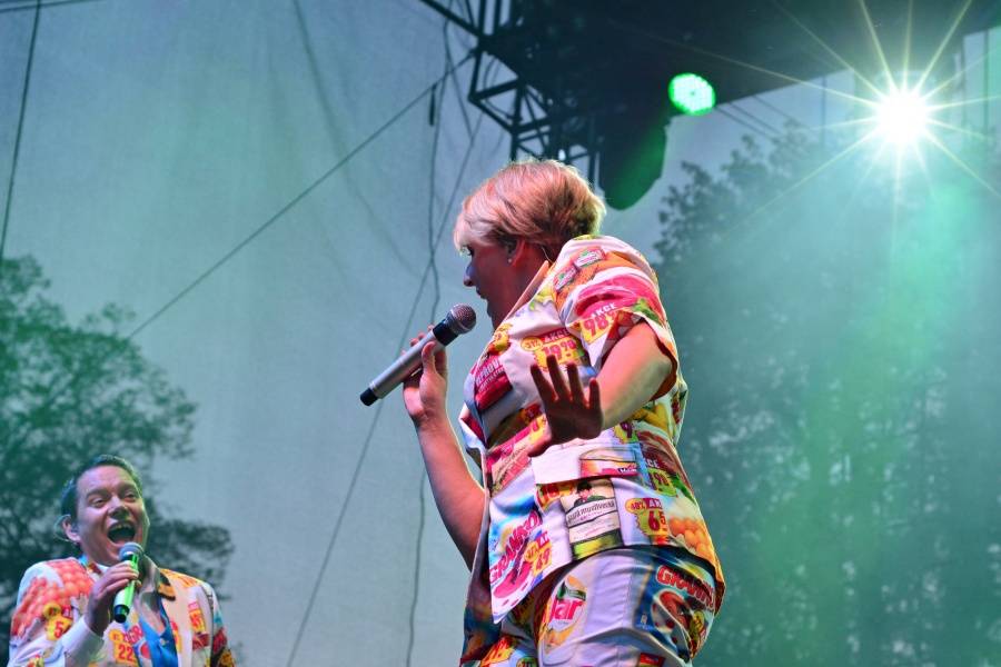 Brněnský Čarodějáles: Pohodovou atmosféru rozčeřili hvězdní Guano Apes