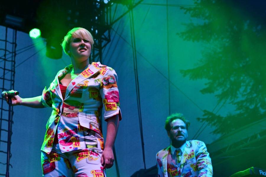 Brněnský Čarodějáles: Pohodovou atmosféru rozčeřili hvězdní Guano Apes