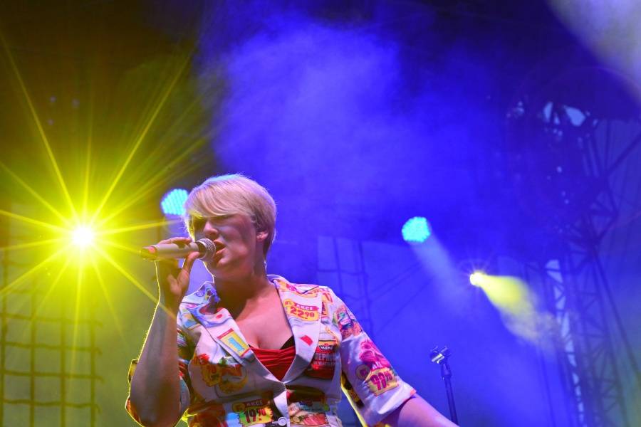 Brněnský Čarodějáles: Pohodovou atmosféru rozčeřili hvězdní Guano Apes