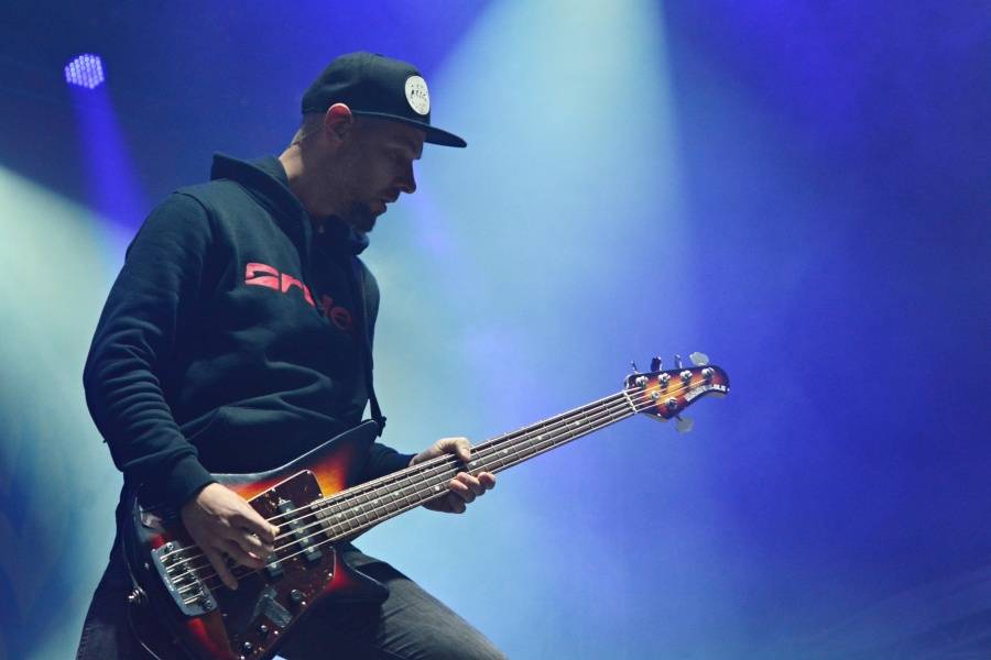 Brněnský Čarodějáles: Pohodovou atmosféru rozčeřili hvězdní Guano Apes