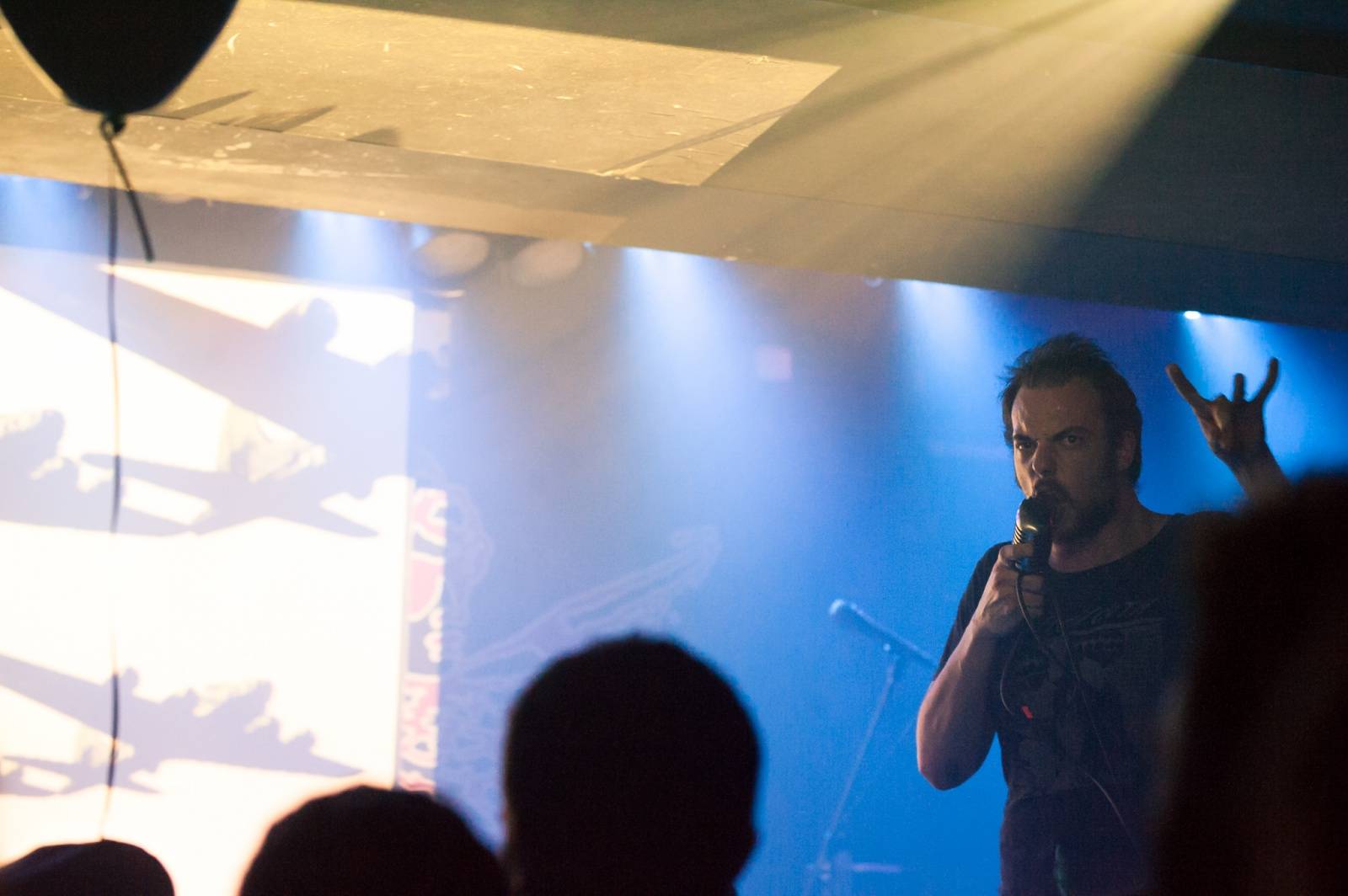 Ruští Little Big a Schwarzprior v Rock Café: hlavní bylo přežít