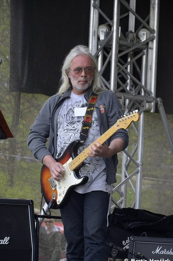 Bigbítová Plzeň: Milník času přivítal X-Cover, Plymout, Five River a další