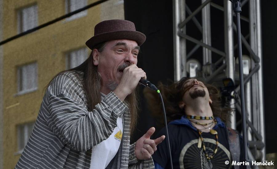 Bigbítová Plzeň: Milník času přivítal X-Cover, Plymout, Five River a další