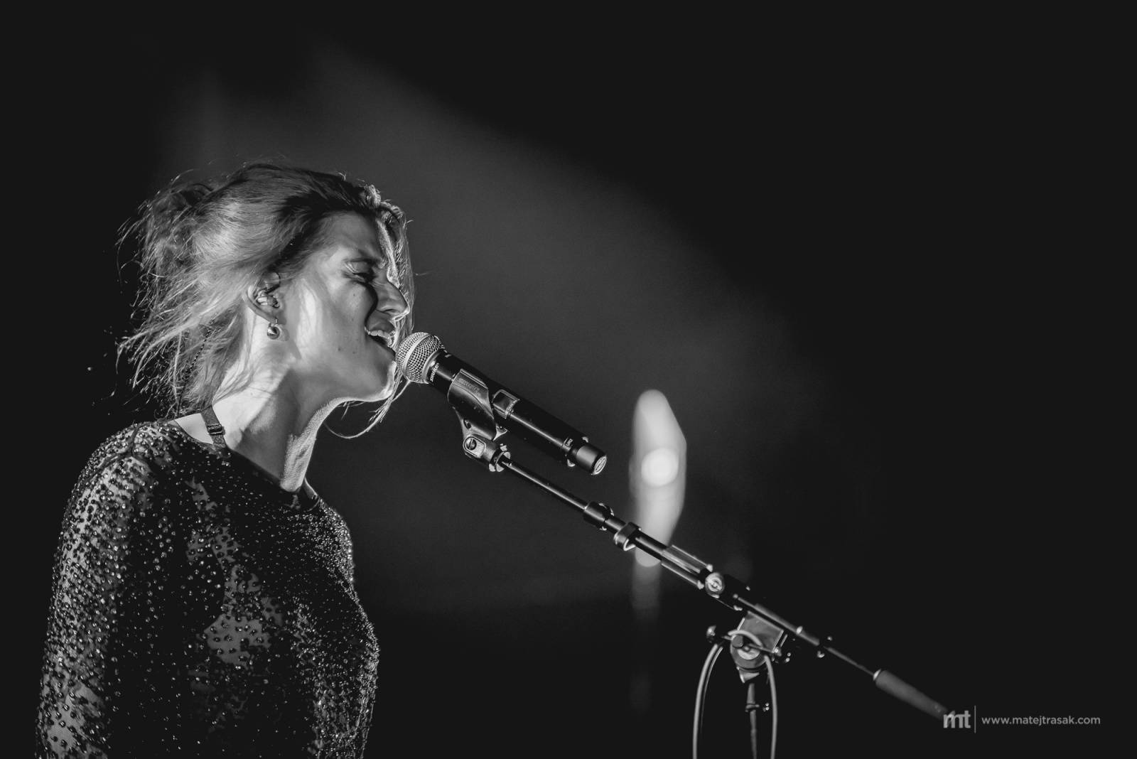 Selah Sue a Emma Smetana okouzlily fanoušky v Roxy