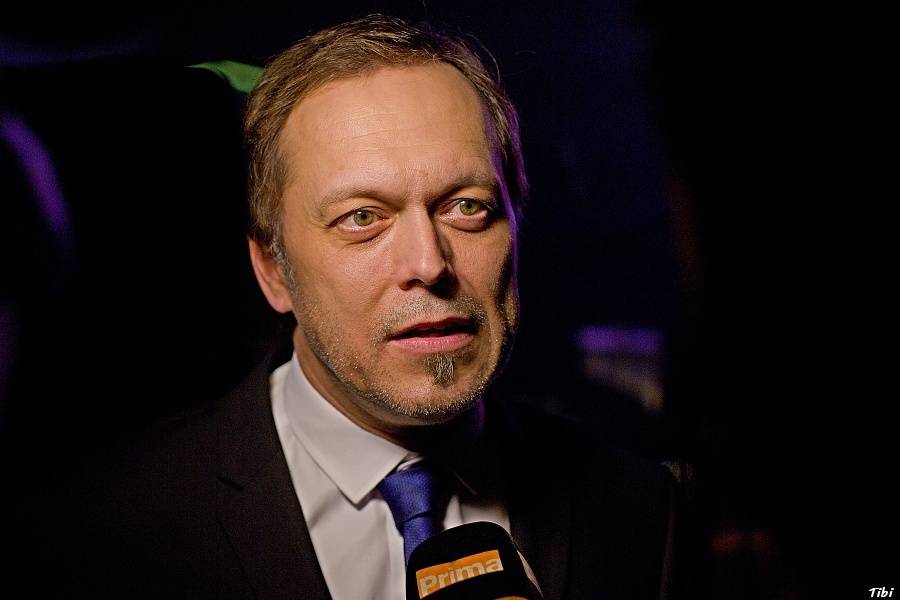 Viktor Dyk a WAW křtili v Lucerna Music Baru. Přišli Vojta Kotek, Jakub Prachař i Martin Písařík