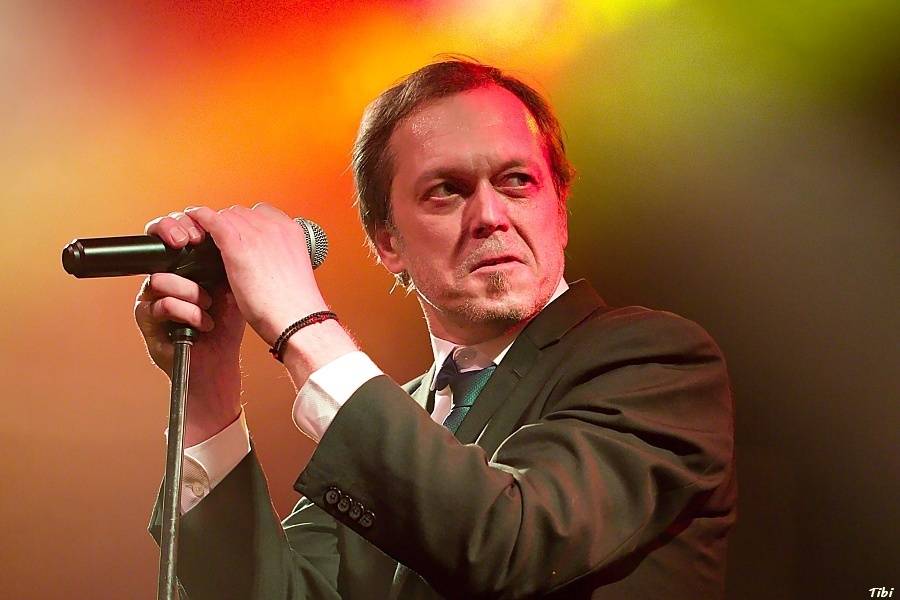 Viktor Dyk a WAW křtili v Lucerna Music Baru. Přišli Vojta Kotek, Jakub Prachař i Martin Písařík