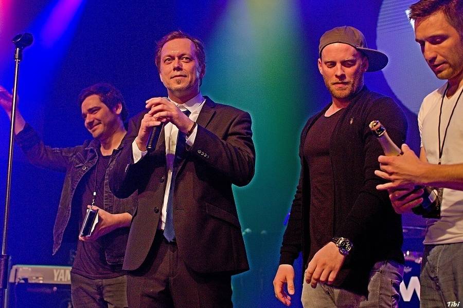 Viktor Dyk a WAW křtili v Lucerna Music Baru. Přišli Vojta Kotek, Jakub Prachař i Martin Písařík