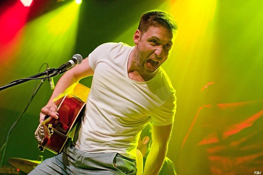 Viktor Dyk a WAW křtili v Lucerna Music Baru. Přišli Vojta Kotek, Jakub Prachař i Martin Písařík