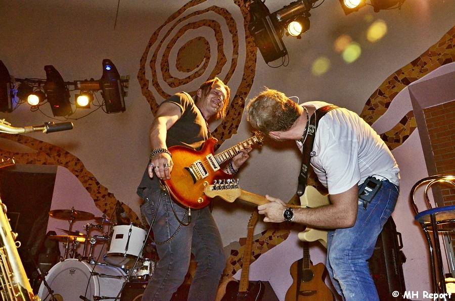 X-Cover svými předělávkami strhli plzeňskou Buenu Vistu