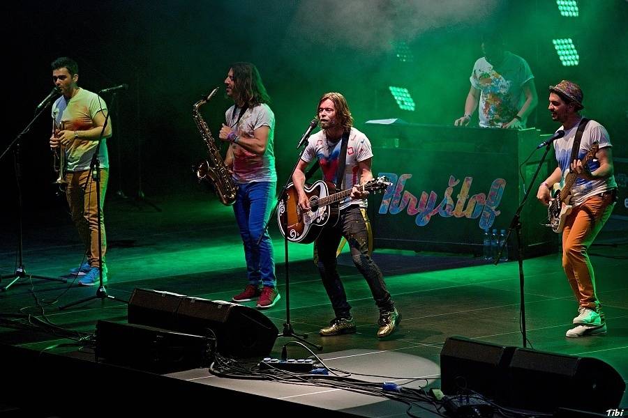 Když se hokej spojí s hudbou: v Českých Budějovicích hráli Kryštof, Michal Hrůza nebo Wohnout