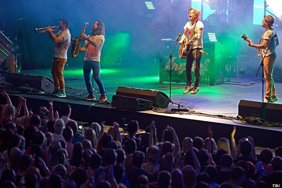 Když se hokej spojí s hudbou: v Českých Budějovicích hráli Kryštof, Michal Hrůza nebo Wohnout