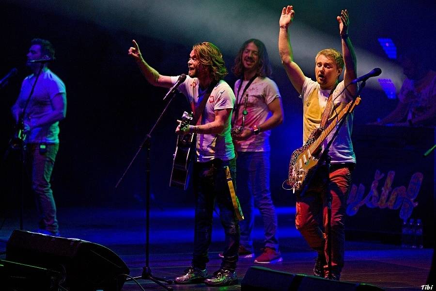 Když se hokej spojí s hudbou: v Českých Budějovicích hráli Kryštof, Michal Hrůza nebo Wohnout