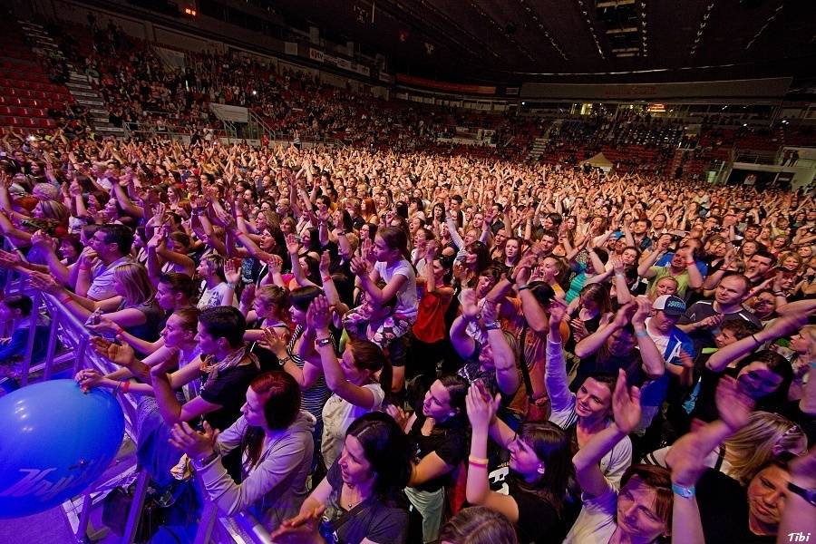 Když se hokej spojí s hudbou: v Českých Budějovicích hráli Kryštof, Michal Hrůza nebo Wohnout