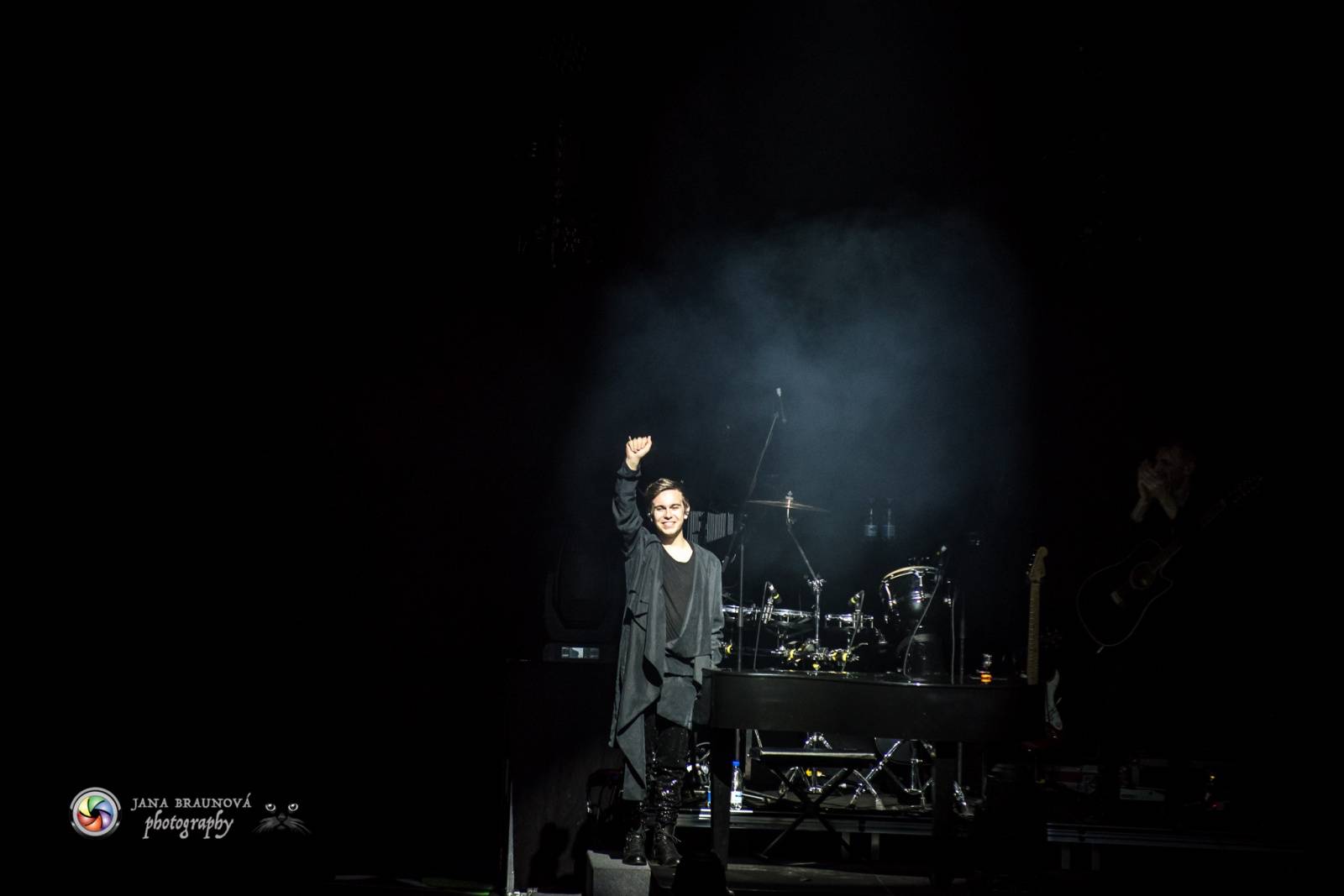 Gregorian ohromili svými chorály a světelnou show Prahu