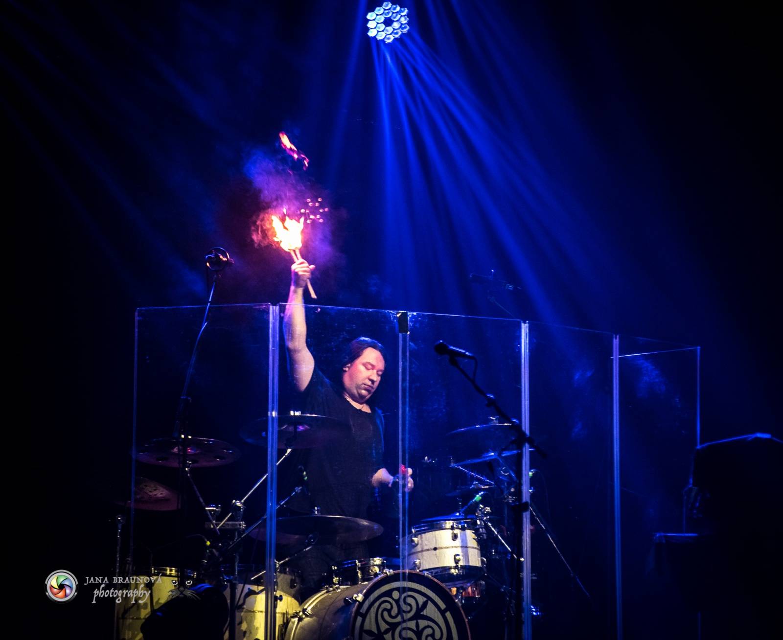 Gregorian ohromili svými chorály a světelnou show Prahu