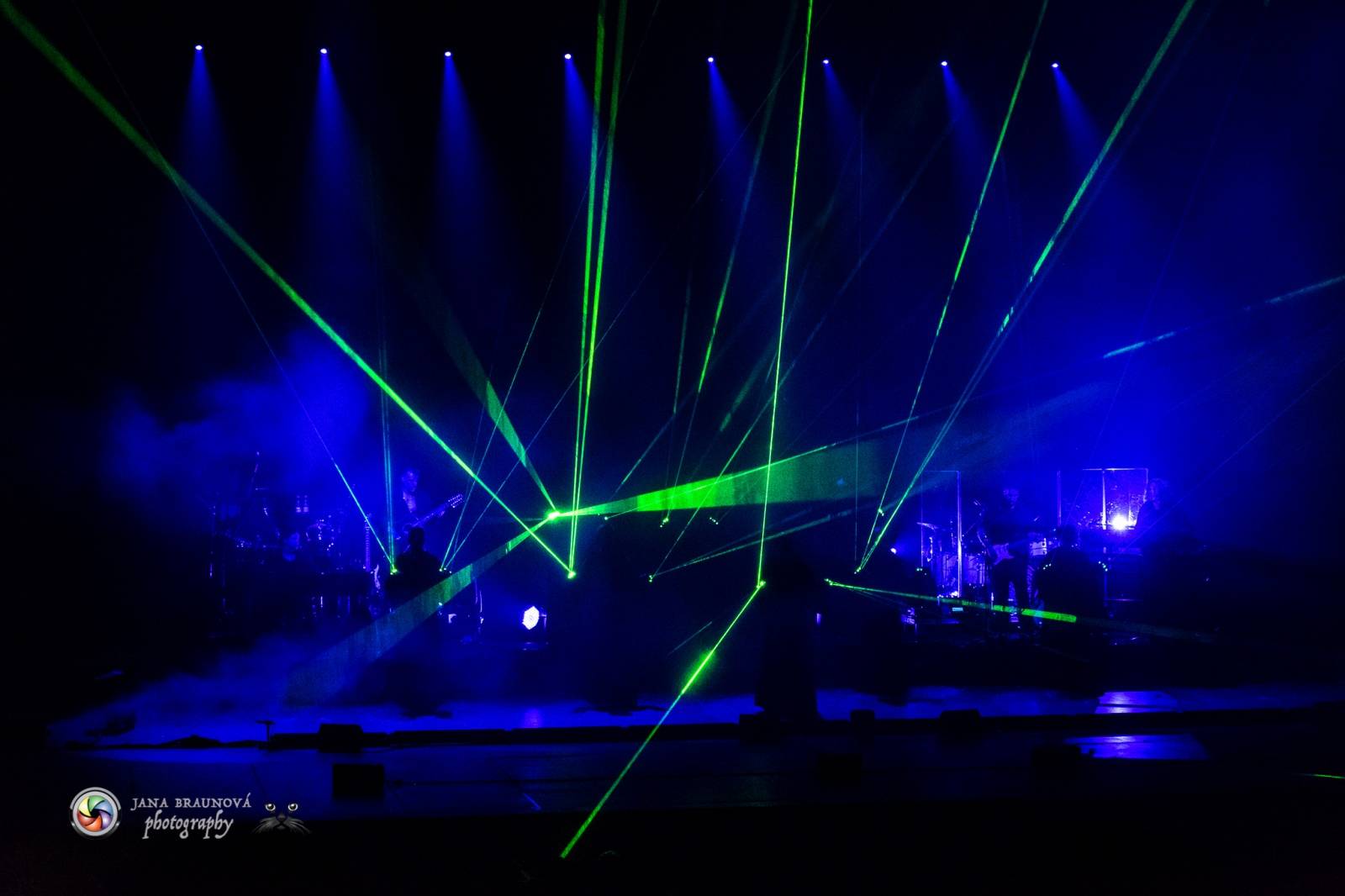 Gregorian ohromili svými chorály a světelnou show Prahu