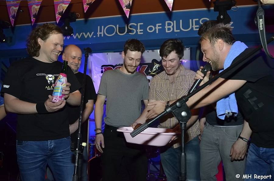 Bára Zemanová křtila Barbínu, přišel i Mersi